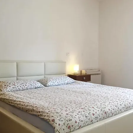 Lucija Apartment