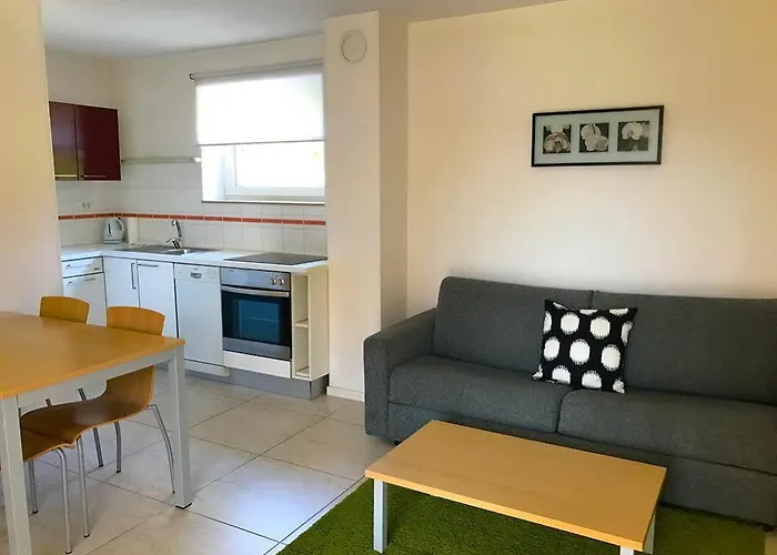 Lucija アパート ポルトローシュ